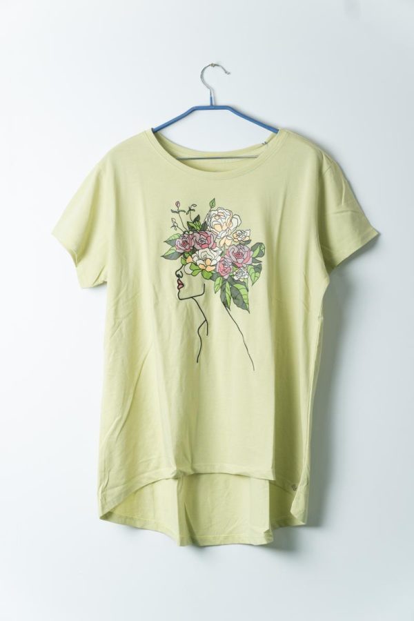 Womens Tshirts / Top